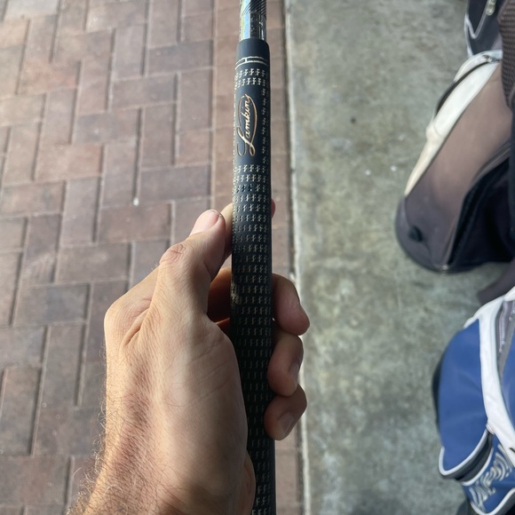 Mac gregor pitching wedge in right hand / steel shaft 
Used - Picture 6 of 6